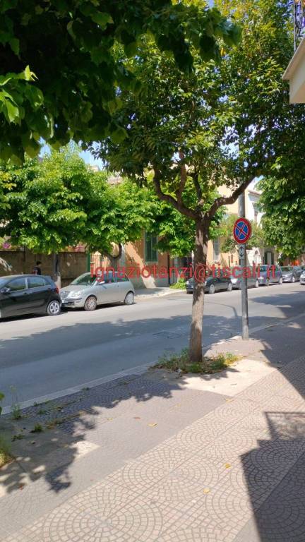 negozio in vendita a Barletta in zona Patalini