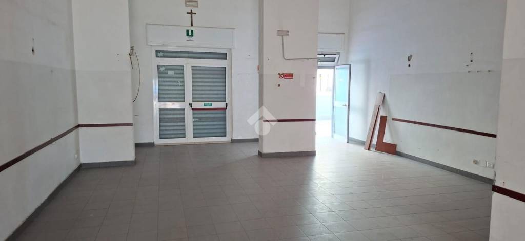negozio in vendita a Barletta in zona Borgovilla