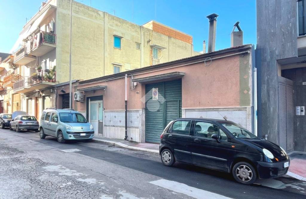casa indipendente in vendita a Barletta in zona Settefrati