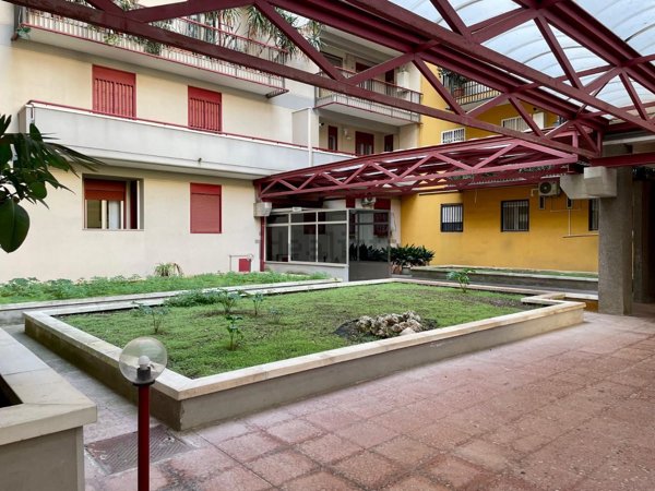 ufficio in vendita a Barletta in zona Centro Città