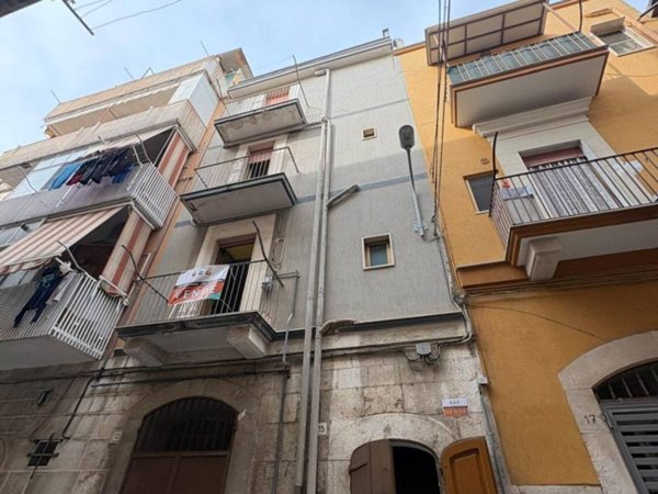 intera palazzina in vendita a Barletta in zona Settefrati
