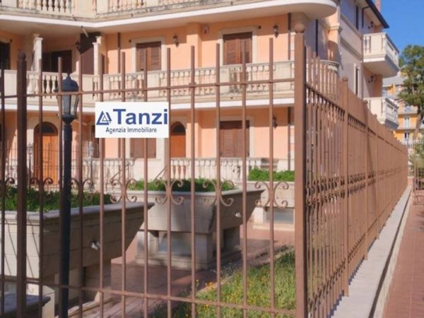 casa indipendente in vendita a Barletta in zona Borgovilla