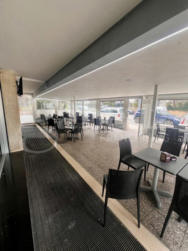 negozio in vendita a Barletta