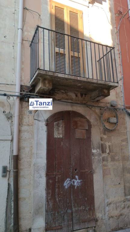 appartamento in vendita a Barletta in zona Settefrati