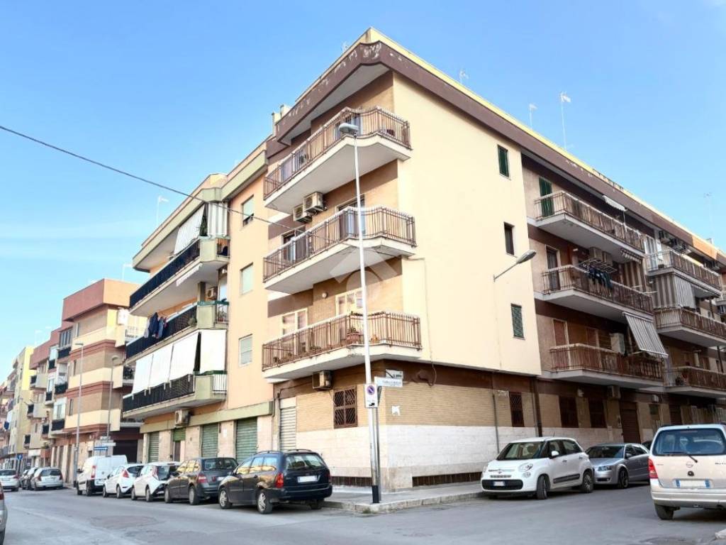 appartamento in vendita a Barletta in zona Settefrati