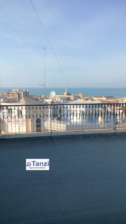 appartamento in vendita a Barletta in zona Centro Città