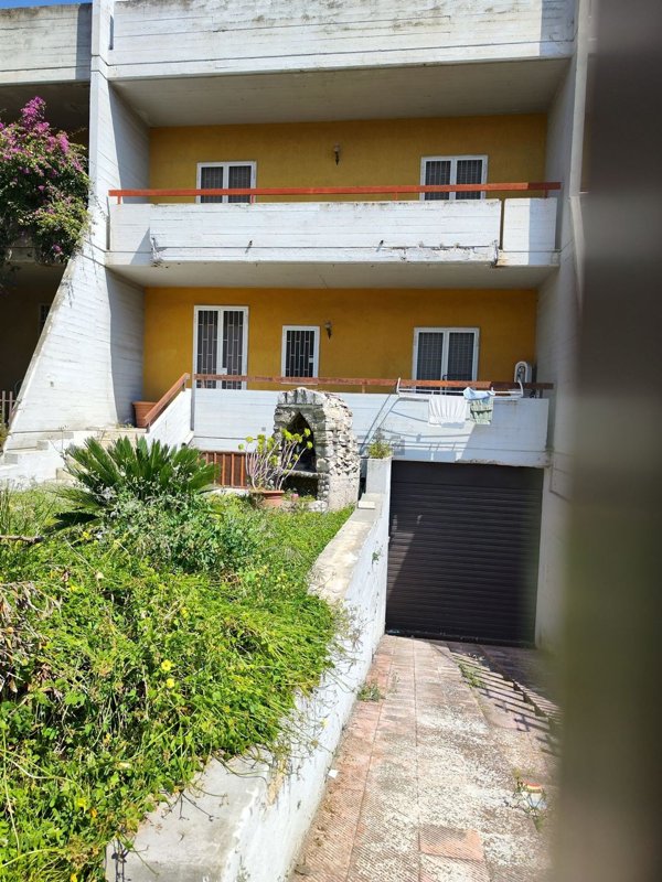 casa indipendente in vendita a Barletta