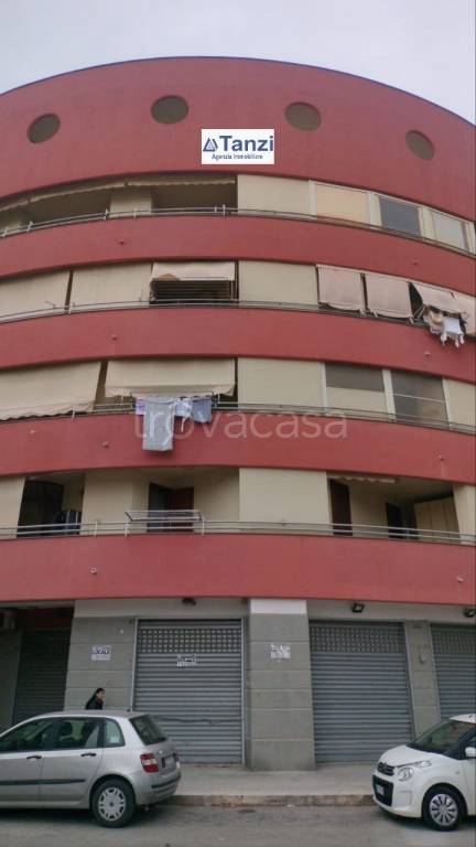 appartamento in vendita a Barletta in zona Patalini