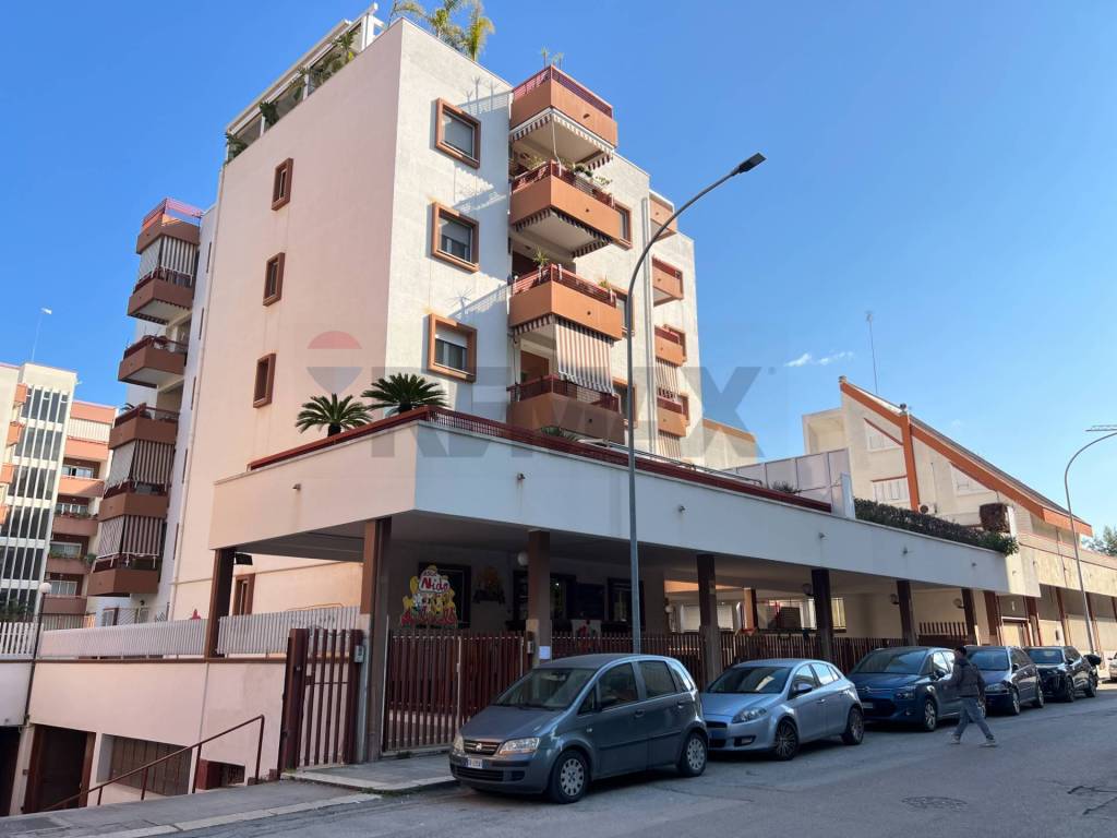 negozio in vendita a Barletta in zona Borgovilla