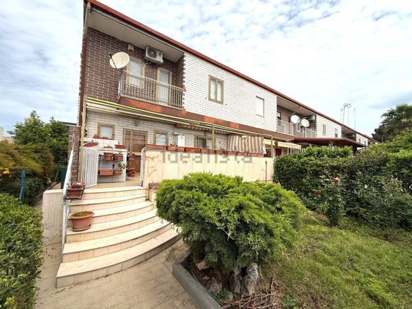 casa indipendente in vendita a Barletta in zona Borgovilla