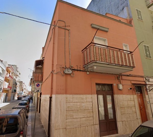 esavano in vendita a Barletta