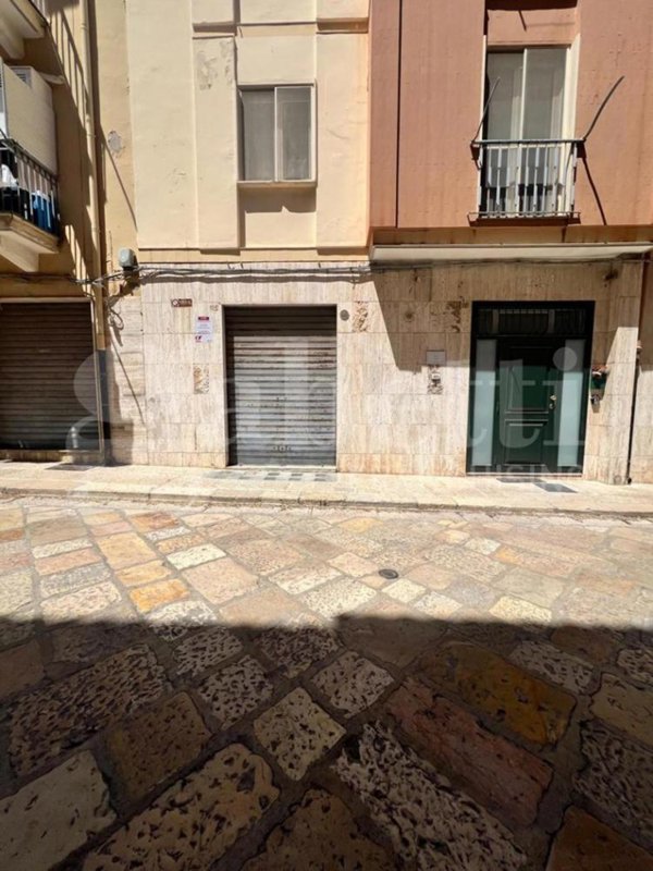 negozio in vendita a Barletta