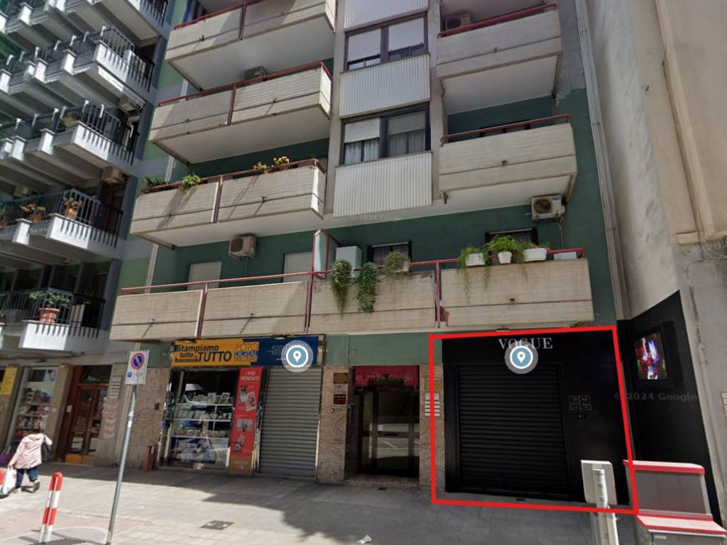 negozio in vendita a Barletta in zona Centro Città