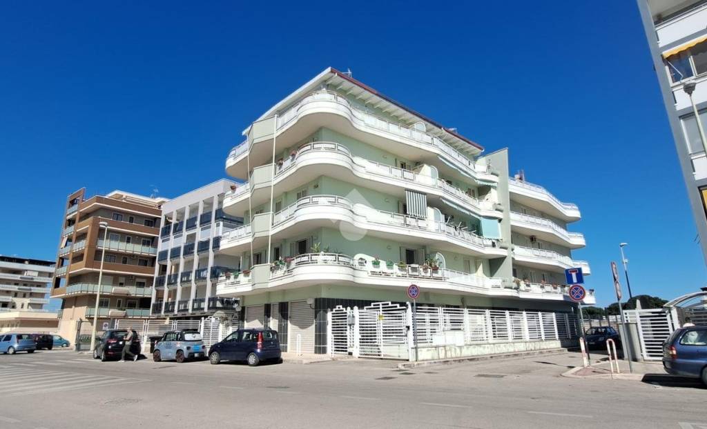 appartamento in vendita a Barletta in zona Borgovilla