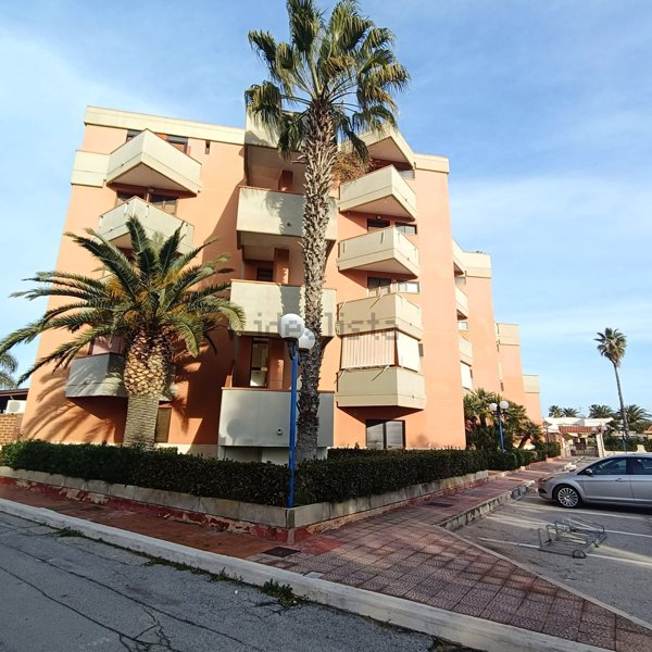 appartamento in vendita a Barletta in zona Fiumara