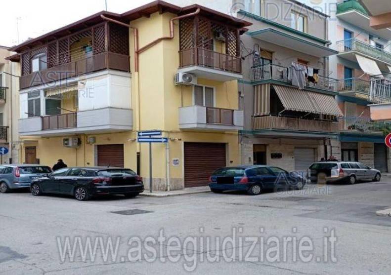 appartamento in vendita a Barletta in zona Borgovilla