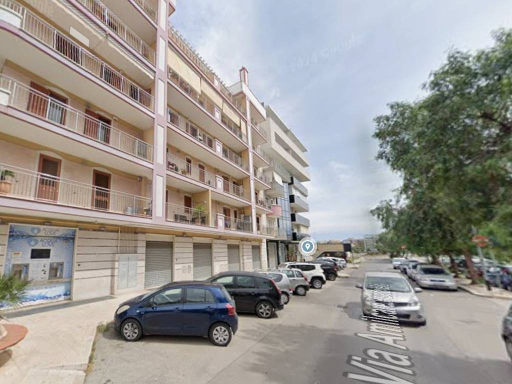 negozio in vendita a Barletta in zona Borgovilla