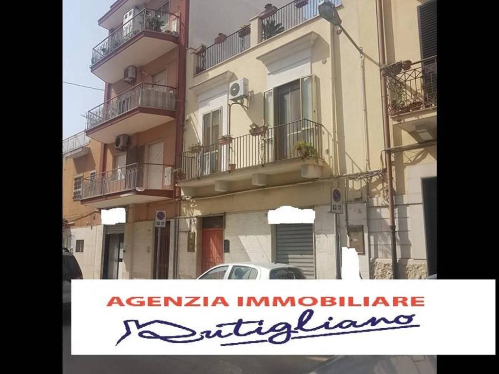 intera palazzina in vendita a Barletta in zona Settefrati