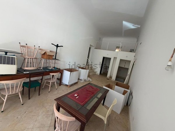 locale commerciale in vendita a Barletta in zona Centro Città