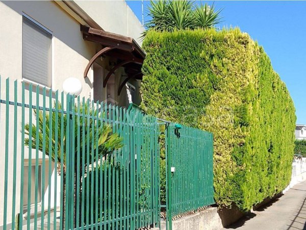 casa indipendente in vendita a Barletta