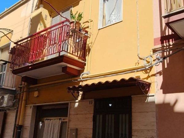 casa indipendente in vendita a Barletta in zona Borgovilla
