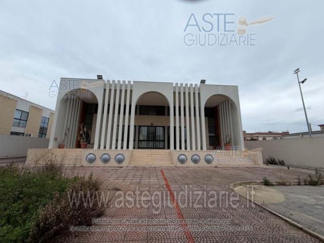 locale commerciale in vendita a Barletta