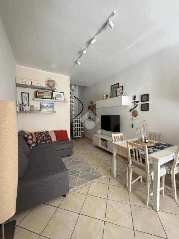 casa indipendente in vendita a Barletta in zona Borgovilla