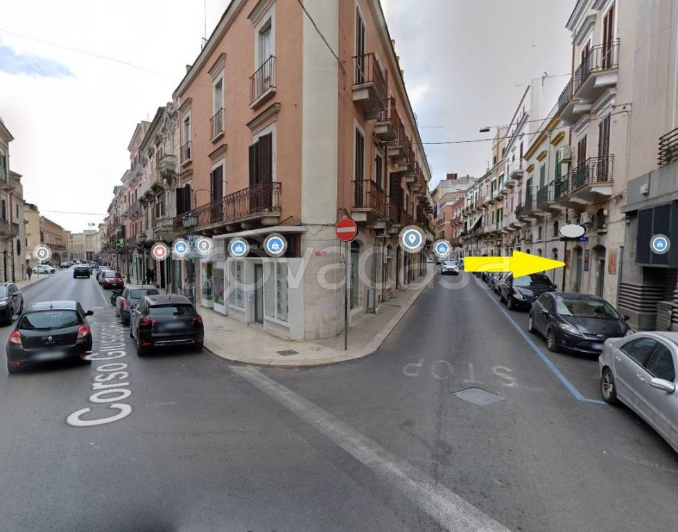locale commerciale in vendita a Barletta in zona Centro Città