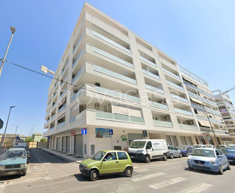 appartamento in vendita a Barletta in zona Settefrati