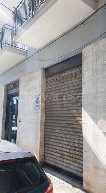 locale commerciale in vendita a Bisceglie