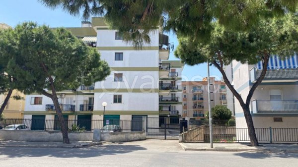locale di sgombero in vendita a Bisceglie