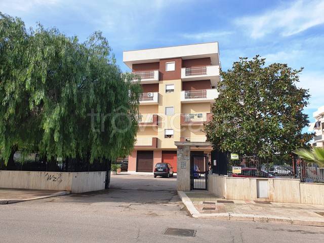 locale commerciale in vendita a Bisceglie