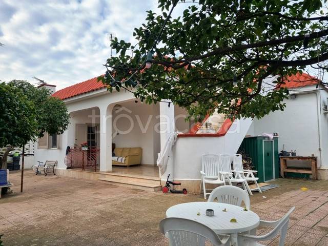 casa indipendente in vendita a Bisceglie