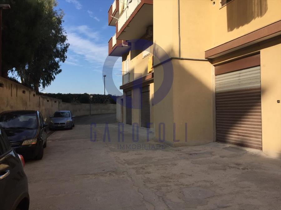 locale di sgombero in vendita a Bisceglie