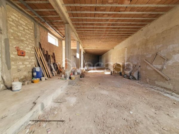 locale commerciale in vendita a Bisceglie