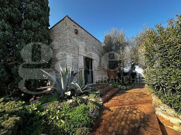 casa indipendente in vendita a Bisceglie