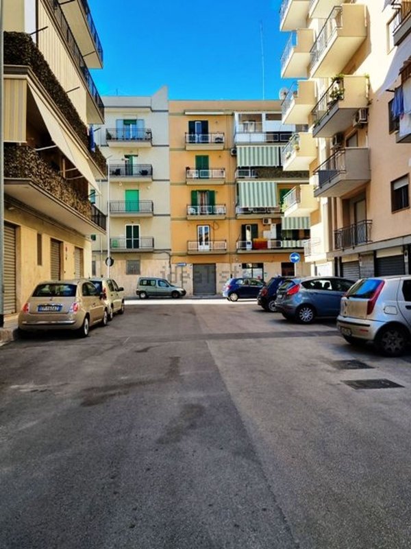 locale commerciale in vendita a Bisceglie