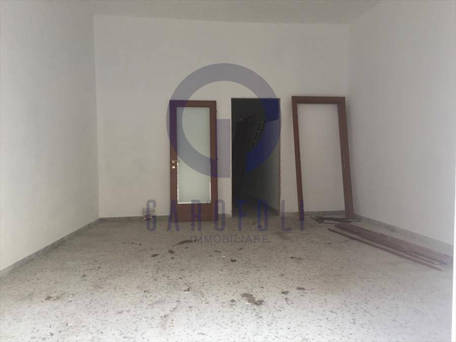 negozio in vendita a Bisceglie