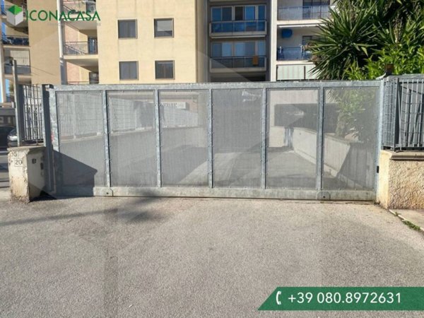 locale commerciale in vendita a Bisceglie