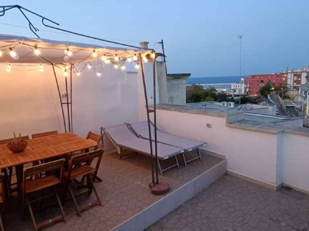 intera palazzina in vendita a Bisceglie