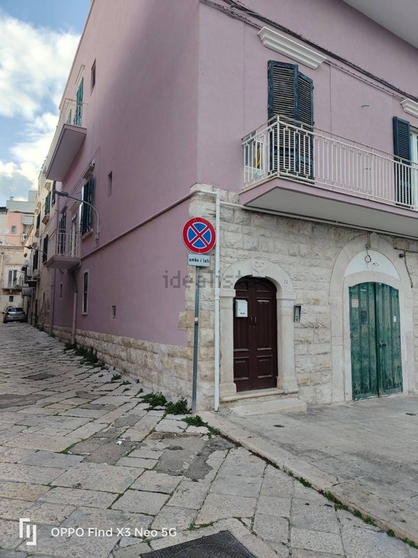 negozio in vendita a Bisceglie in zona Centro Città