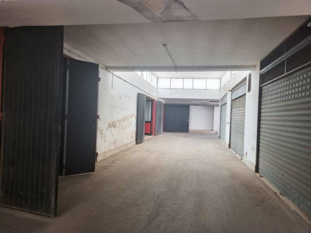 locale commerciale in vendita a Bisceglie