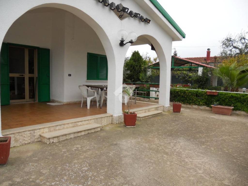 casa indipendente in vendita a Bisceglie