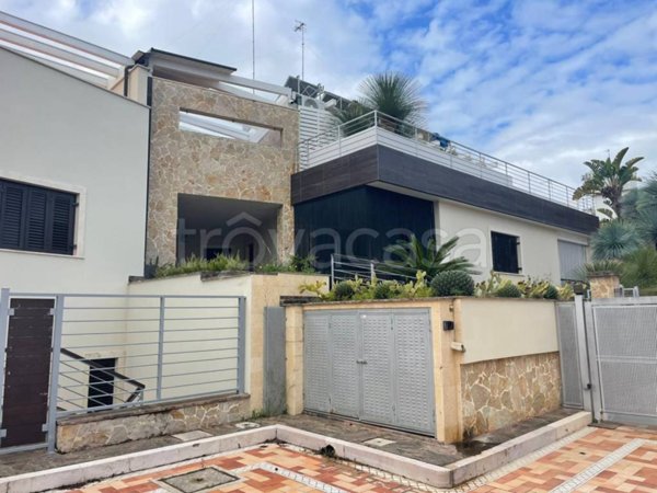 casa indipendente in vendita a Bisceglie