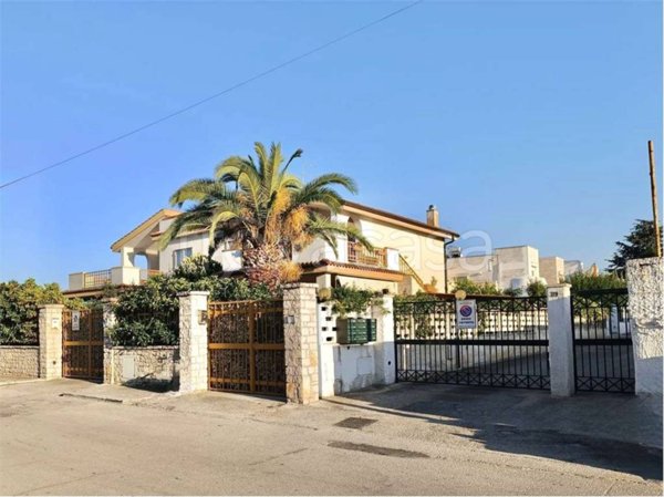 casa indipendente in vendita a Bisceglie