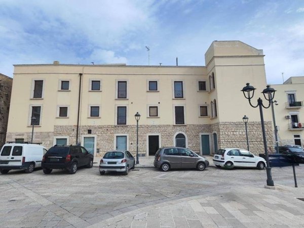 intera palazzina in vendita a Bisceglie in zona Centro Città