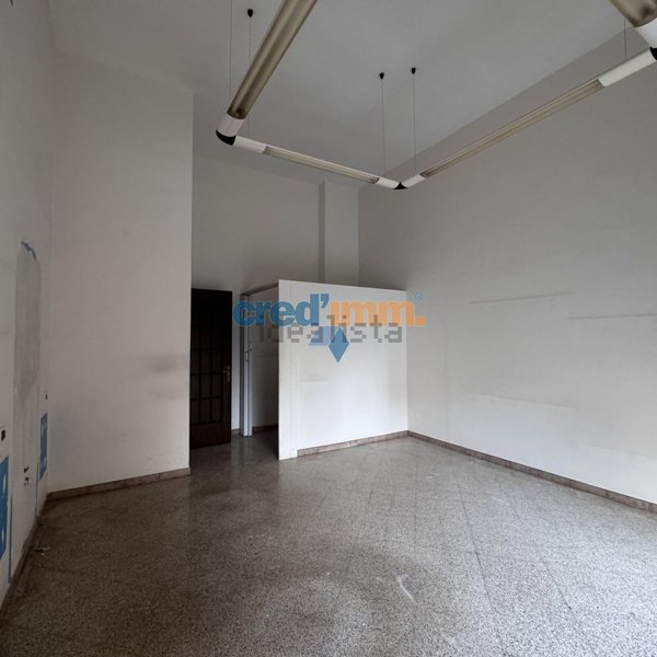 locale commerciale in vendita a Bisceglie