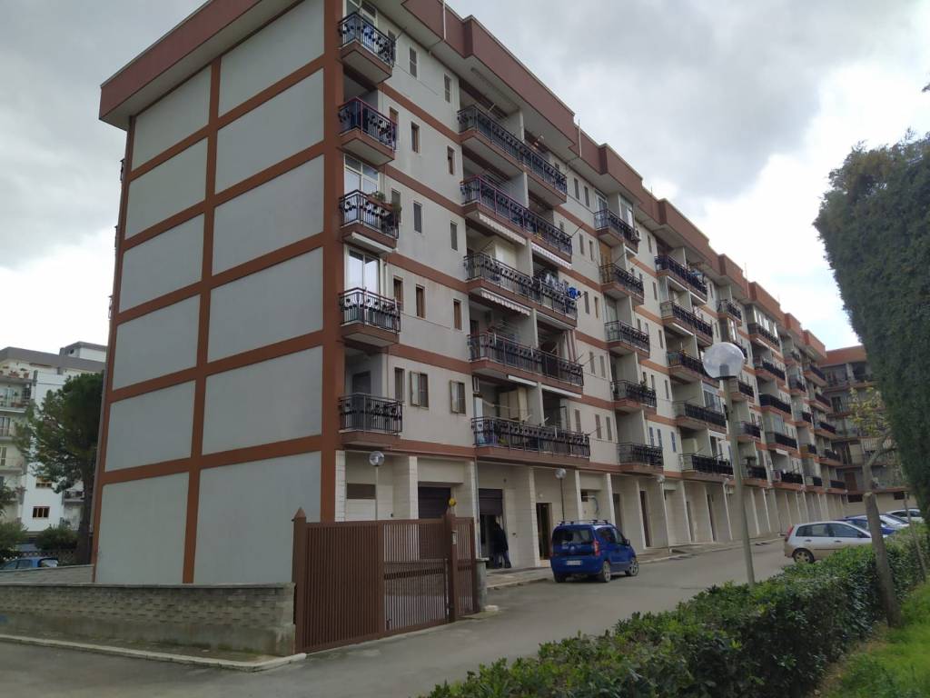 locale commerciale in vendita a Bisceglie