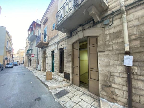 intera palazzina in vendita a Bisceglie in zona Centro Città