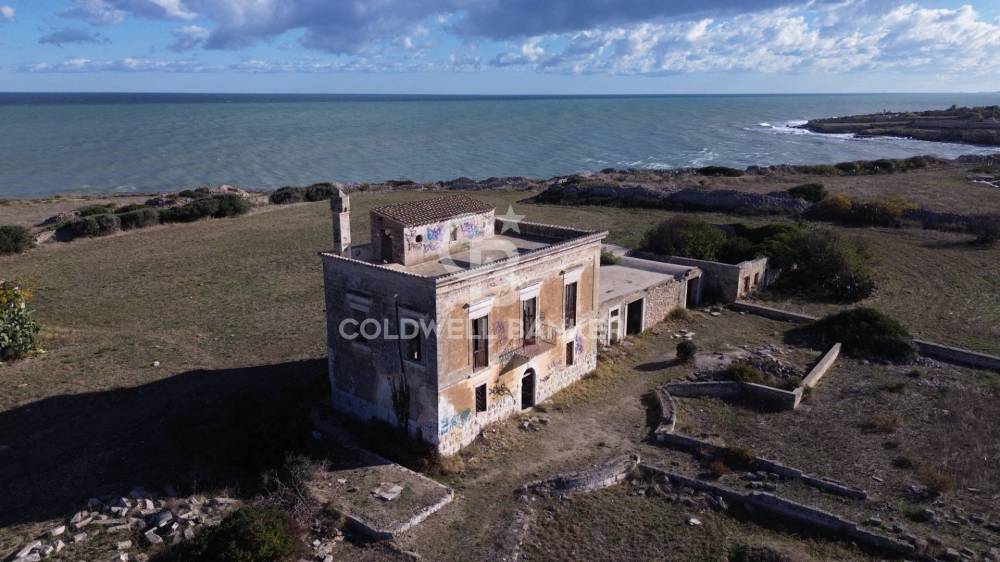 casa indipendente in vendita a Bisceglie in zona Centro Città